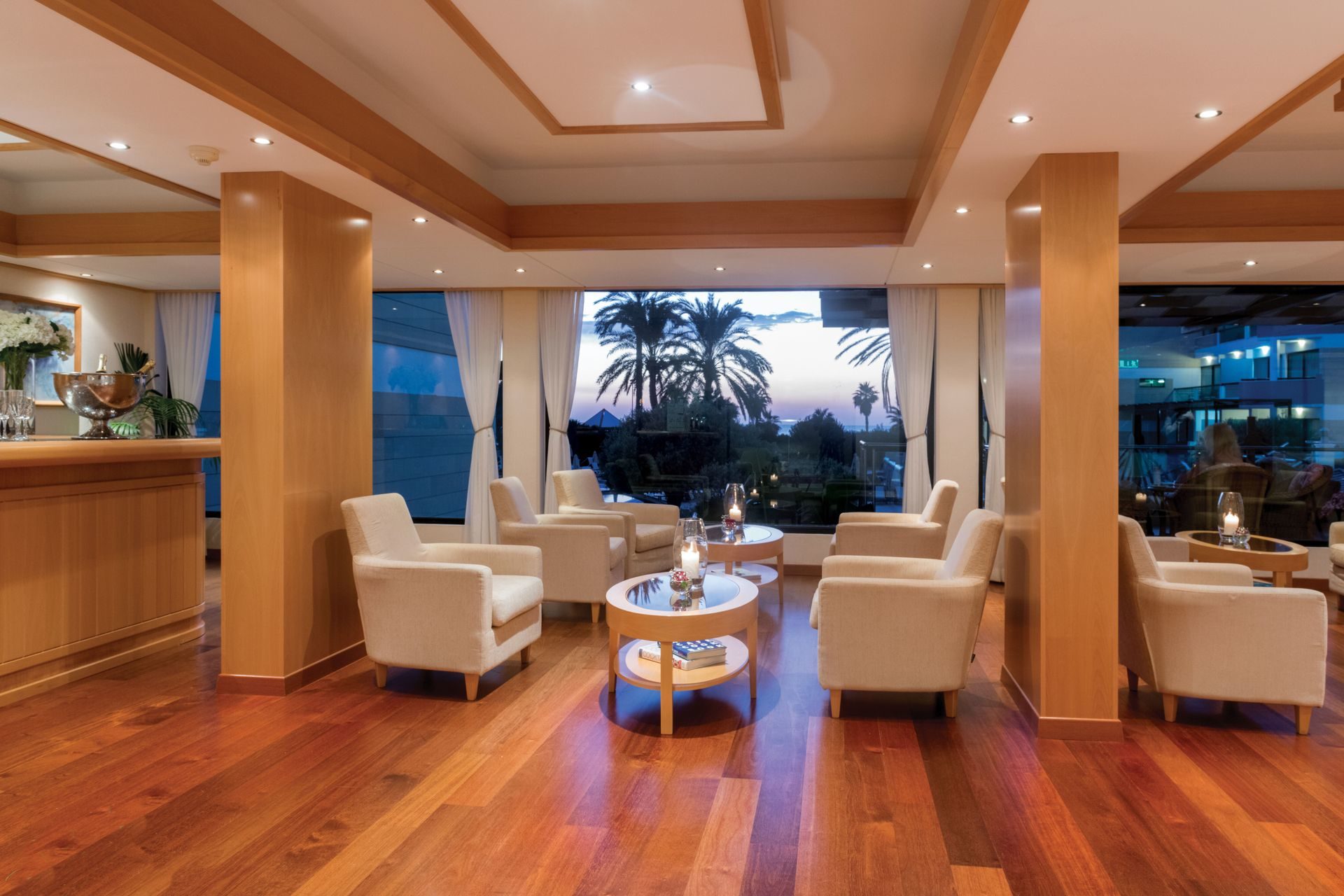 _32 asimina suites hotel vips bar_resized