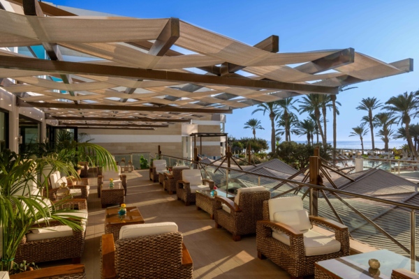 18 ASIMINA SUITES HOTEL VIP'S BAR (1) (2)