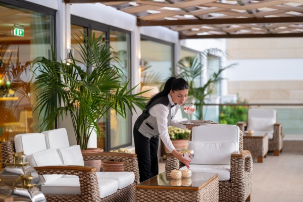 22 ASIMINA SUITES HOTEL VIP'S BAR