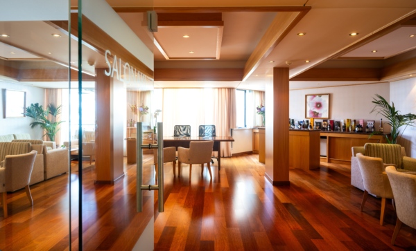 27.1 ASIMINA SUITES HOTEL CHECK IN LOUNGE